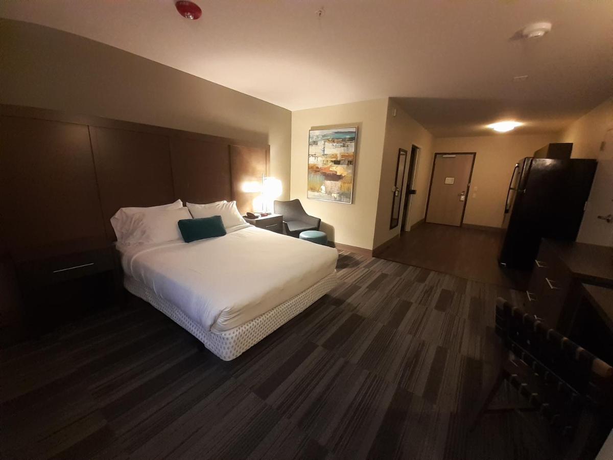 Single Room at Simple Suites Boise Airport