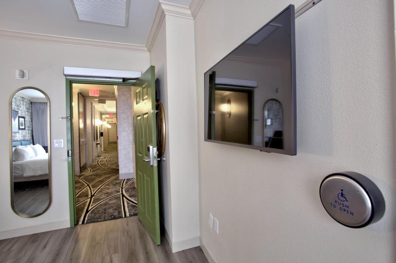 | Hotel Indigo - New Orleans - French Quarter