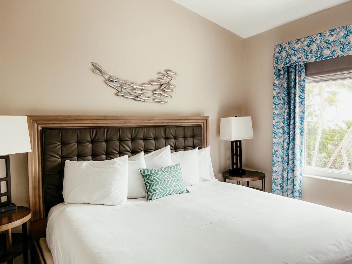 Premier Bayfront King Suite at Bayside Inn Key Largo
