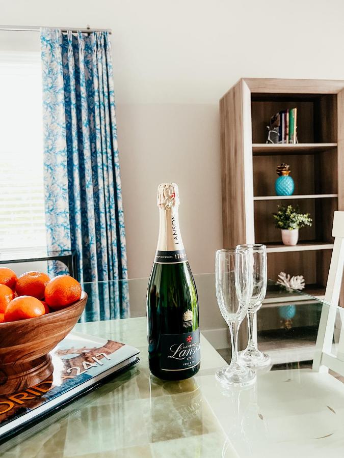 Premier Bayfront King Suite at Bayside Inn Key Largo