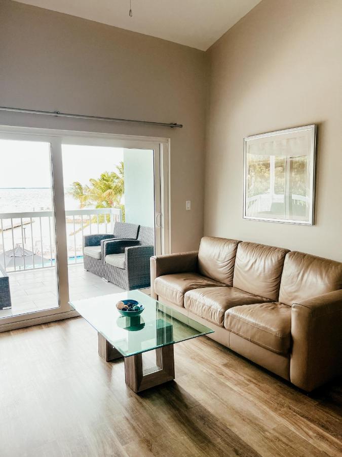 Premier Bayfront King Suite at Bayside Inn Key Largo