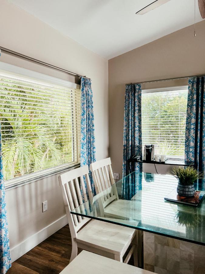 Premier Bayfront King Suite at Bayside Inn Key Largo