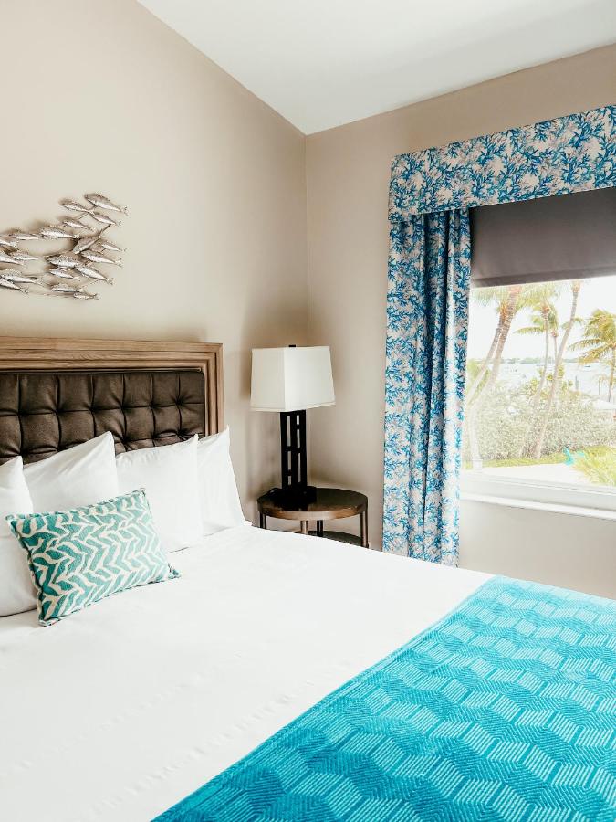 Premier Bayfront King Suite at Bayside Inn Key Largo