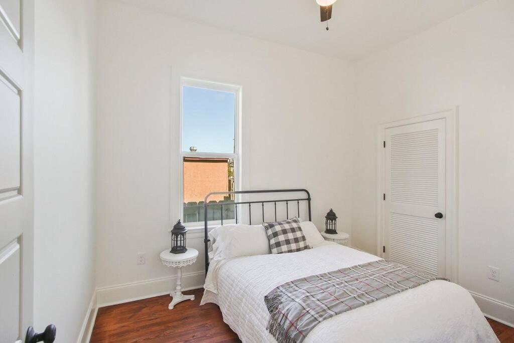 | Large Orleans Villa