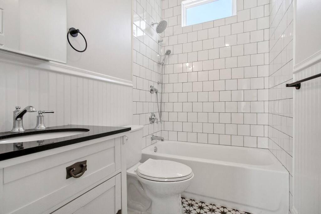 | Large Orleans Villa