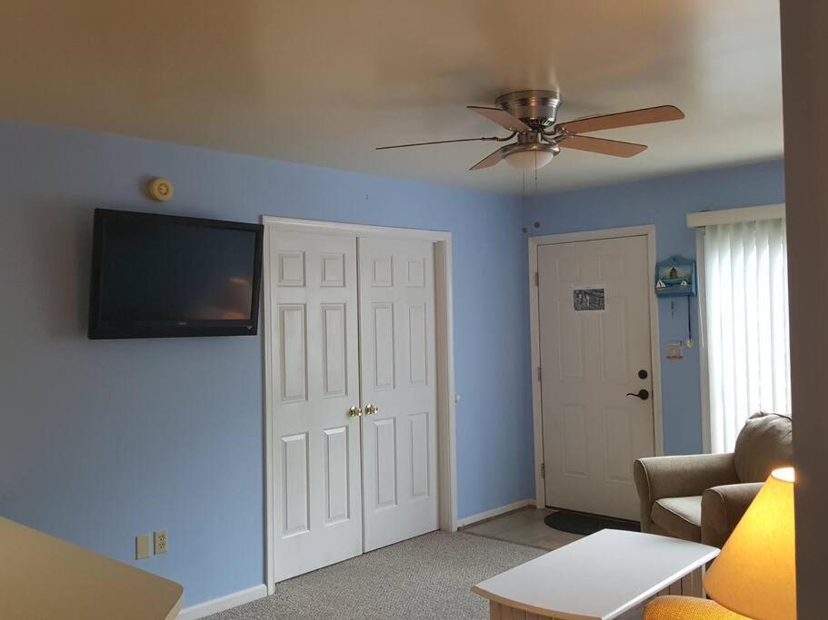  | COV II BAYSIDE/POOLS