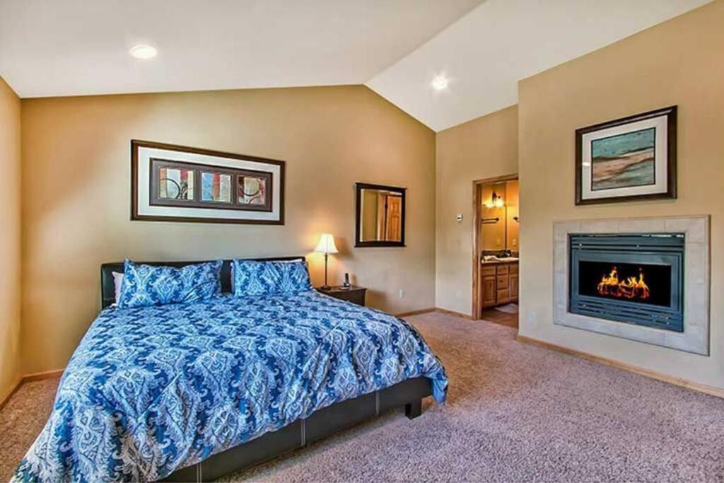 | Heated 5Bd Indoor Pool House,Steam Shower