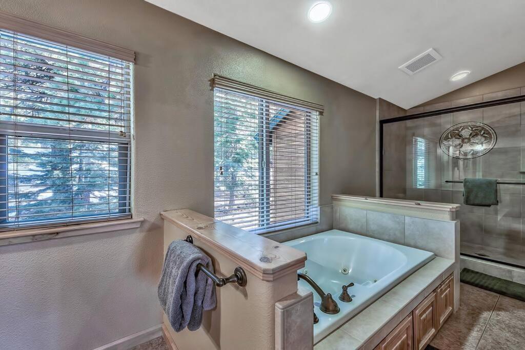 | Heated 5Bd Indoor Pool House,Steam Shower