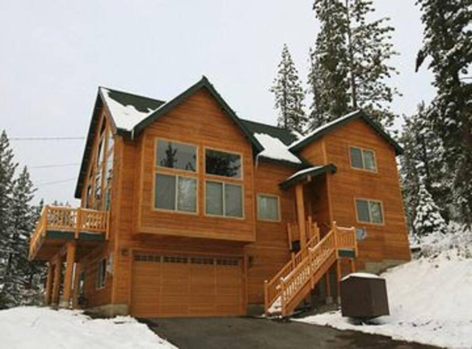 | Heated 5Bd Indoor Pool House,Steam Shower