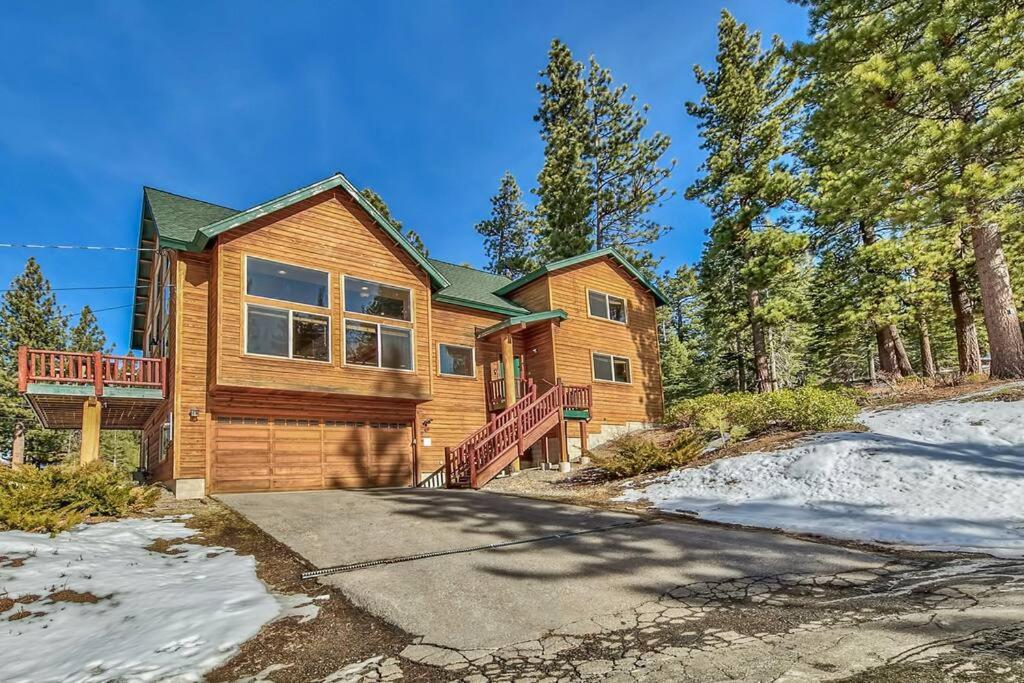 | Heated 5Bd Indoor Pool House,Steam Shower