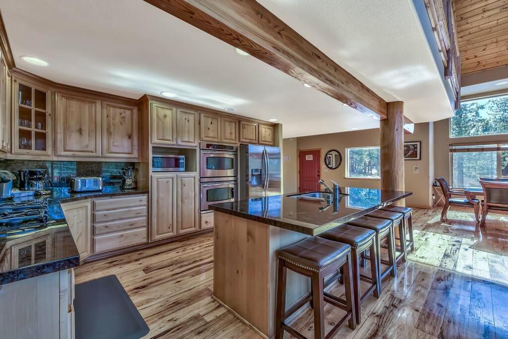 | Heated 5Bd Indoor Pool House,Steam Shower