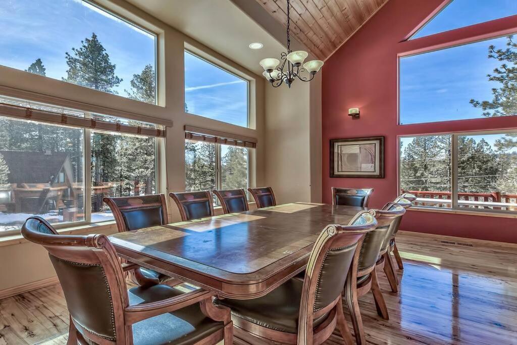 | Heated 5Bd Indoor Pool House,Steam Shower
