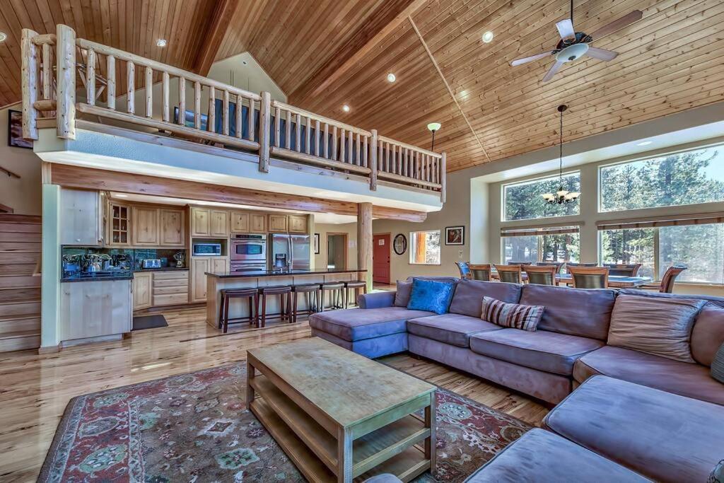 | Heated 5Bd Indoor Pool House,Steam Shower