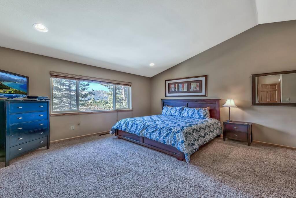 | Heated 5Bd Indoor Pool House,Steam Shower