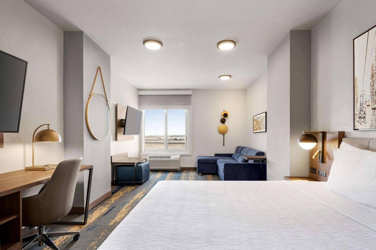 Deluxe King Room - Non-Smoking at La Quinta Inn & Suites by Wyndham Denver Parker