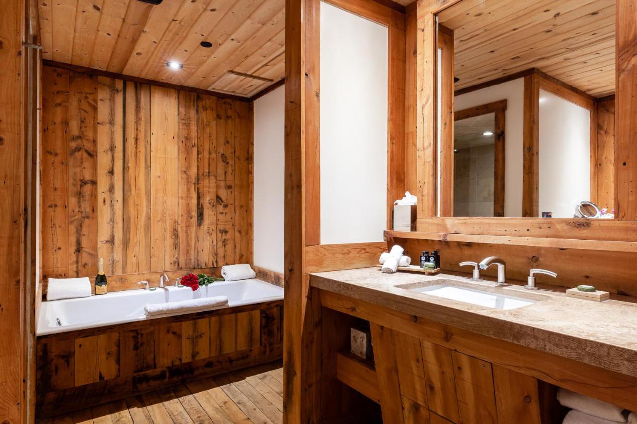 | Rainbow Ranch Lodge