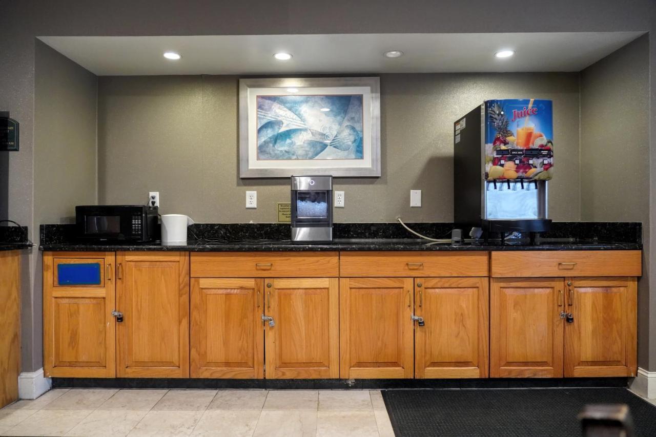 | Econo Lodge