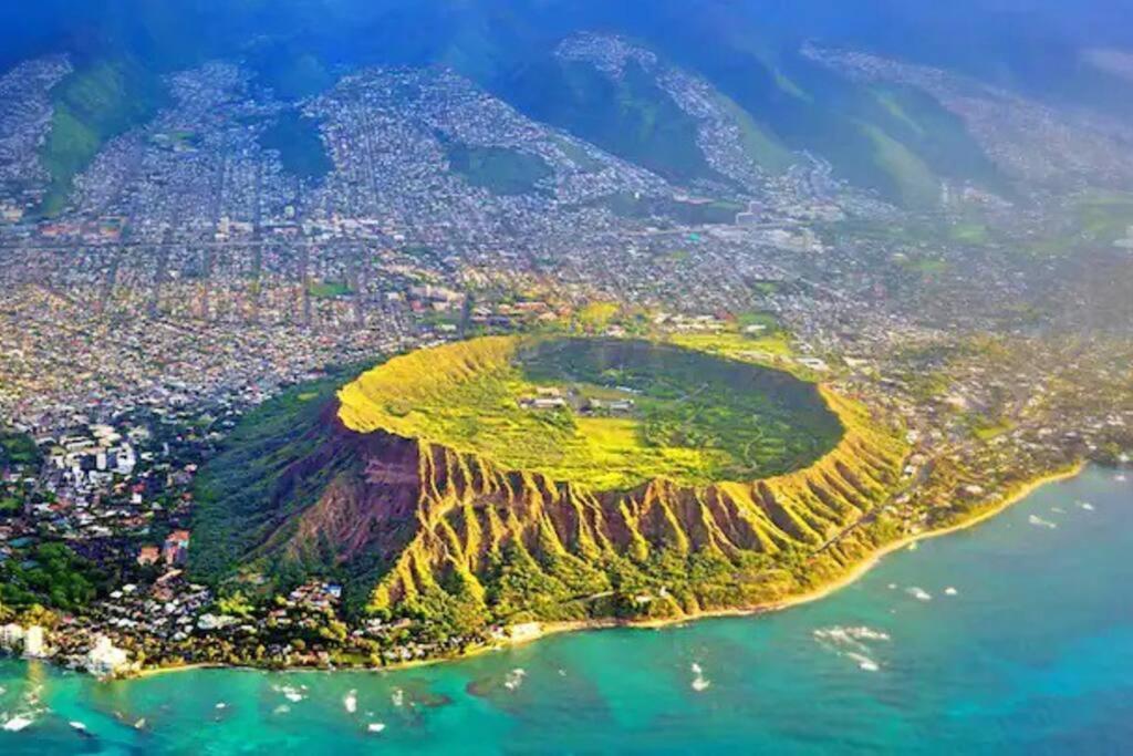  | Spacious Diamond Head/Waikiki Home - 3 bed/2bath