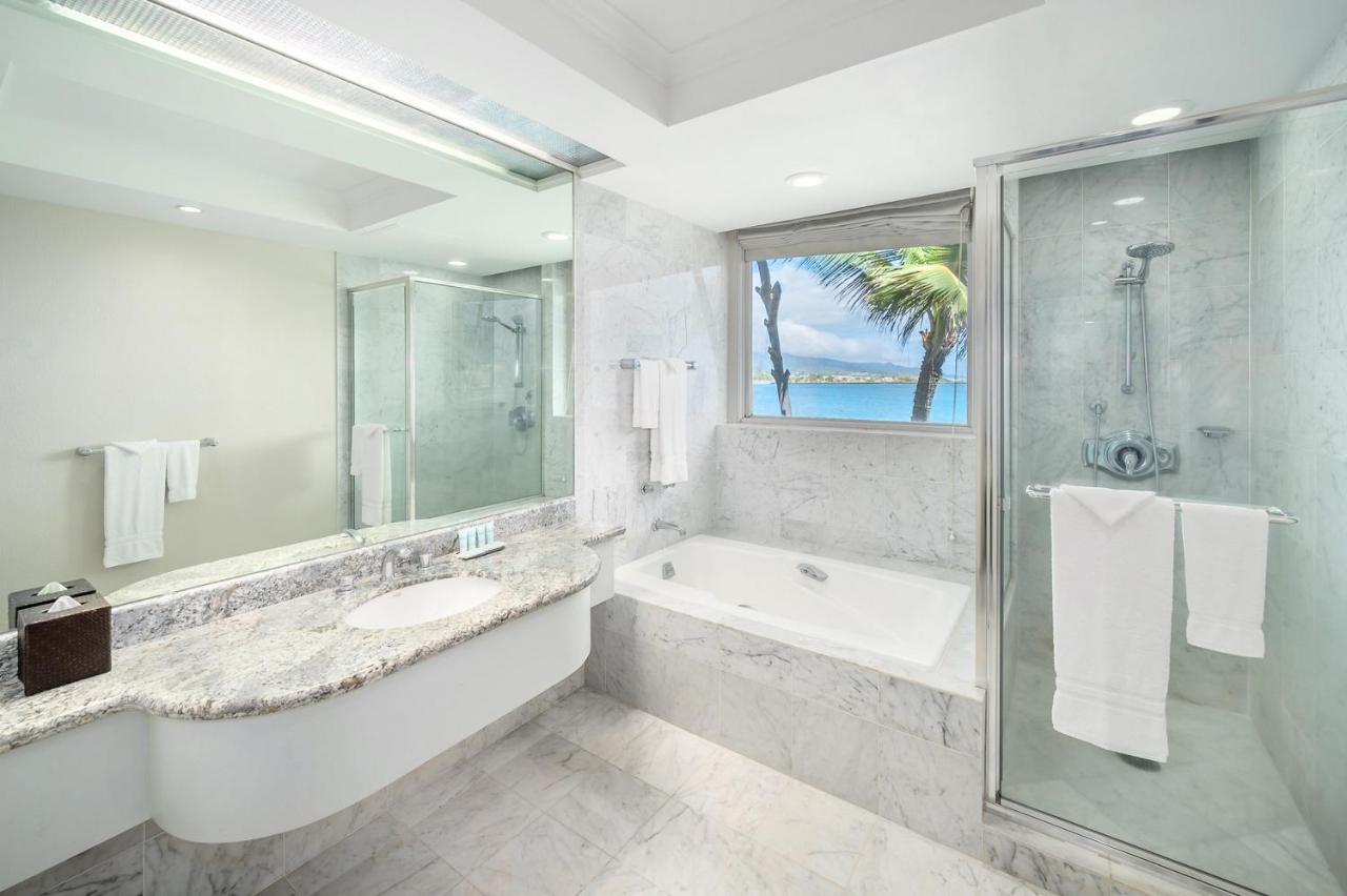 | Maui Beach Hotel