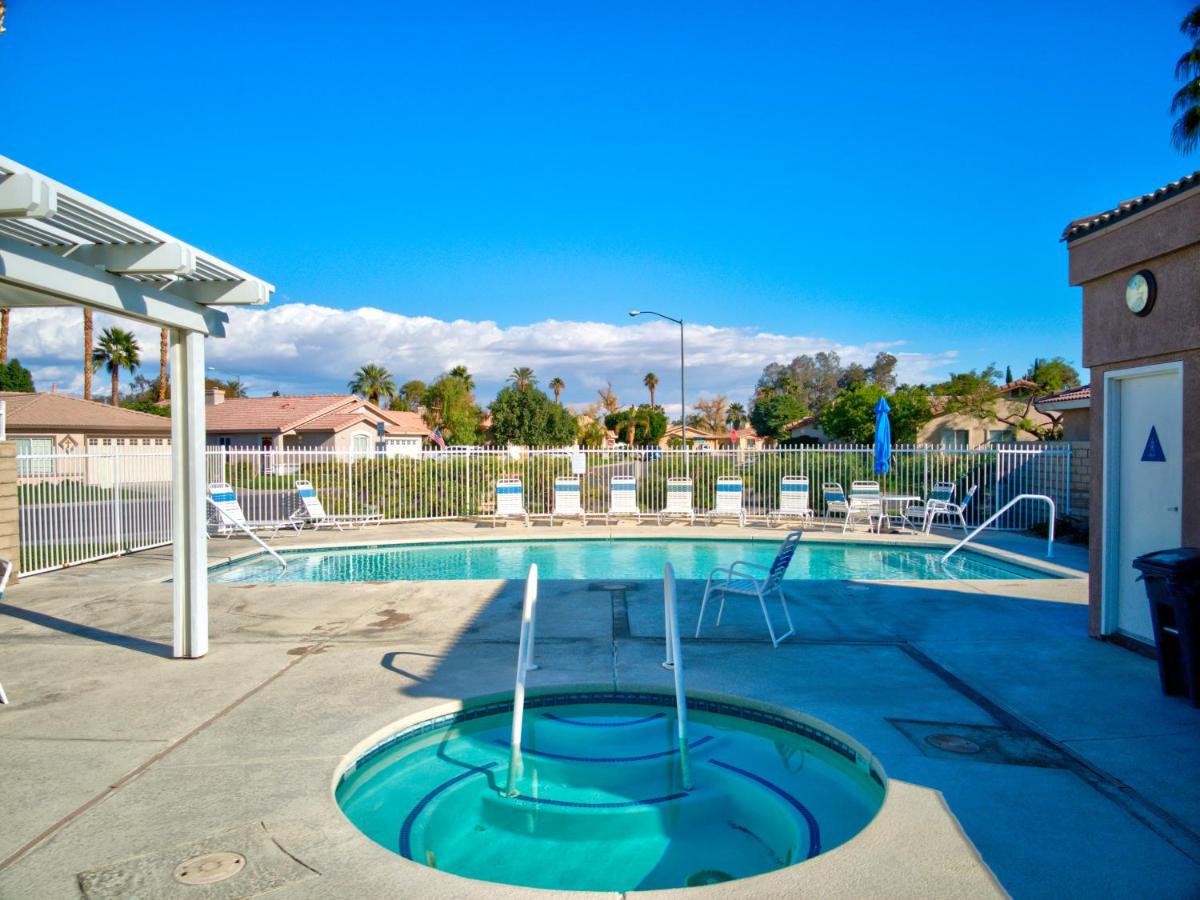  | SPANISH STYLE HOME PRIVATE POOL ON Golf Course