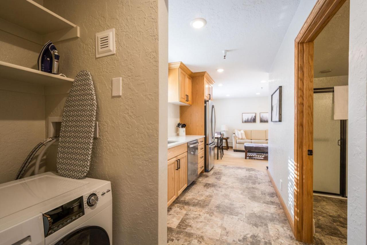 | Powder Hound 1 Bedroom Brighton Chalet