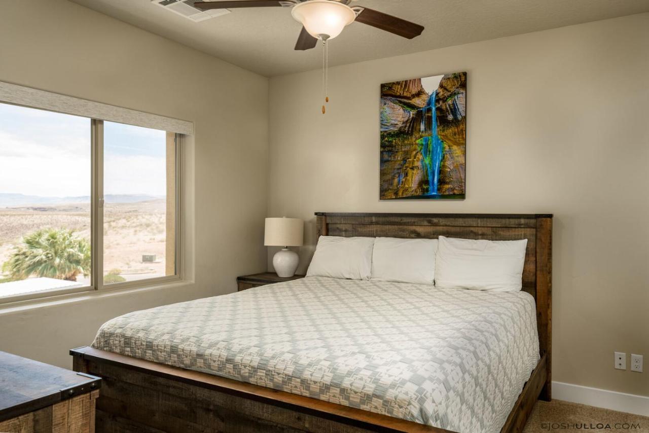 | S301-Hilltop Hideaway-Third Floor 3-bedroom Pool View