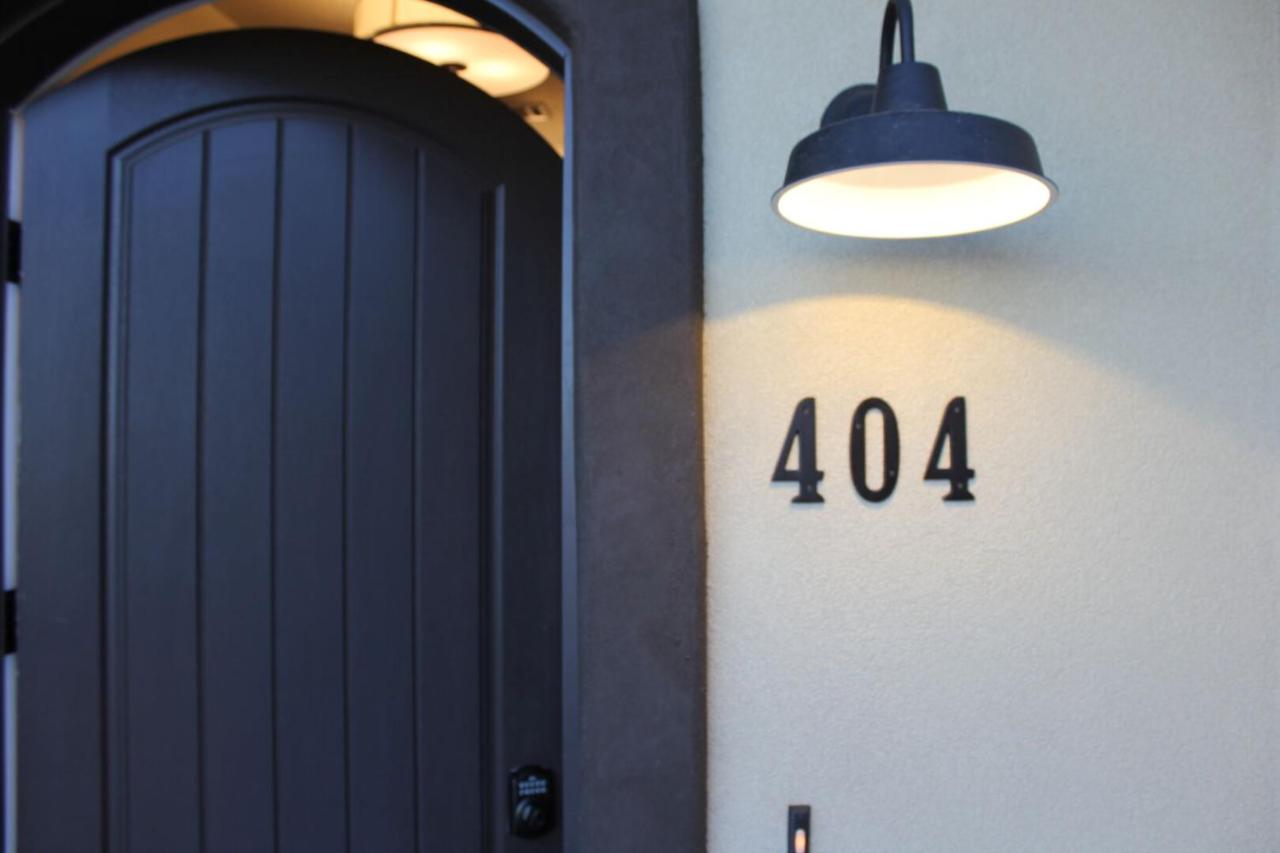 | S404-The Penthouse-Fourth Floor 3-bedroom Pool View