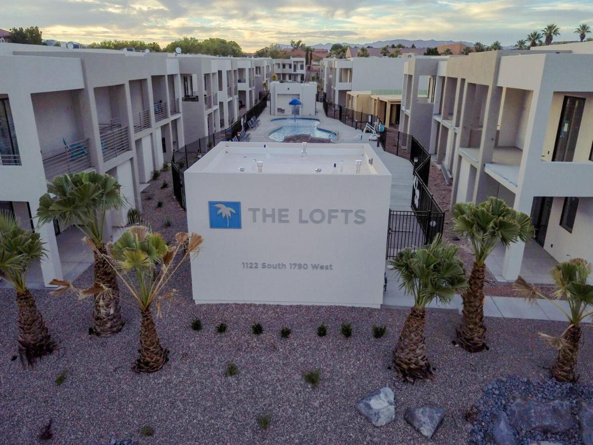 | Lofts 13 4-bedroom Modern Loft Steps from the Pool