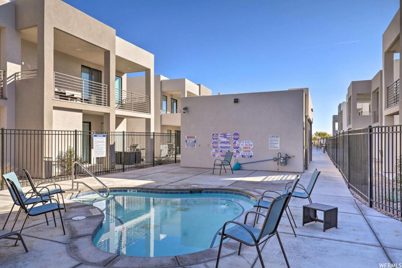 | Lofts 13 4-bedroom Modern Loft Steps from the Pool