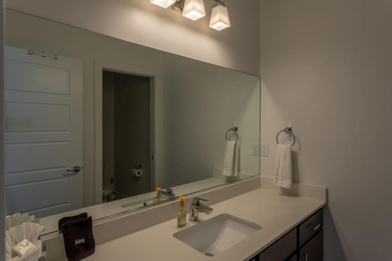 | Lofts 13 4-bedroom Modern Loft Steps from the Pool