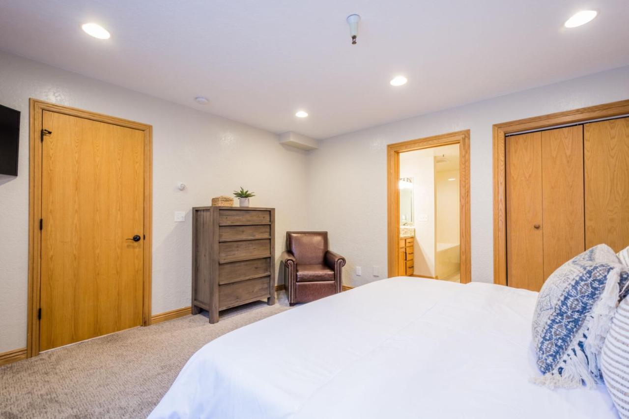 | Big Cottonwood 2 Bedroom Brighton Chalet