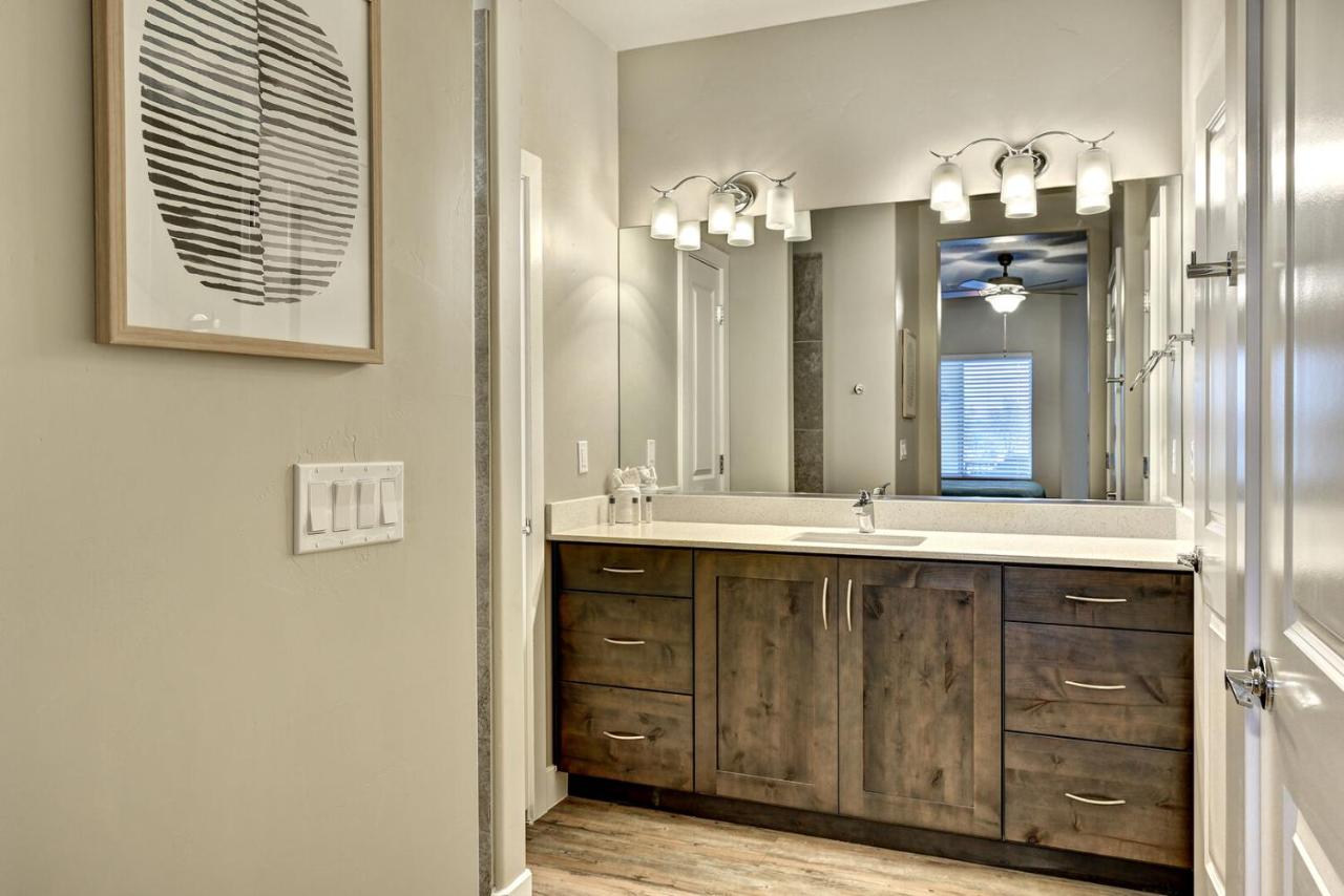 | S302-Snow Canyon Suite-Third Floor 4-bedroom Pool View