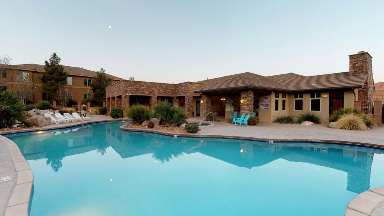 | D6-The Turtle Wall Suite-Ground Floor 2-bedroom Hillside View