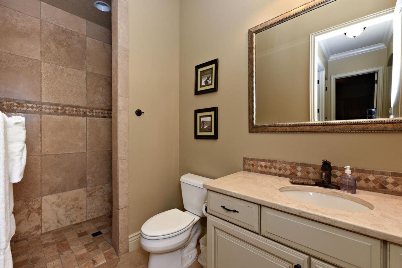 | D6-The Turtle Wall Suite-Ground Floor 2-bedroom Hillside View