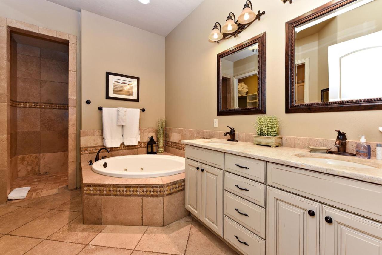 | D6-The Turtle Wall Suite-Ground Floor 2-bedroom Hillside View