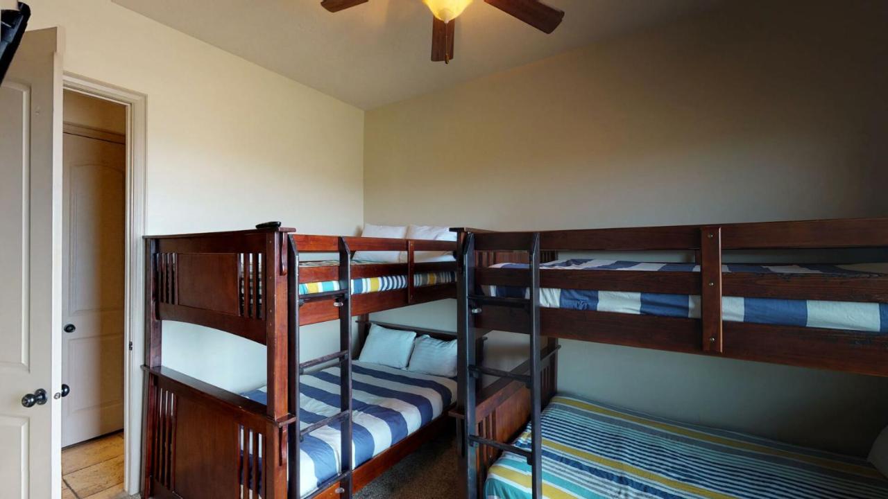 | D13-Amazing Red Cliff View-Third Floor 3-bedroom Sunset View