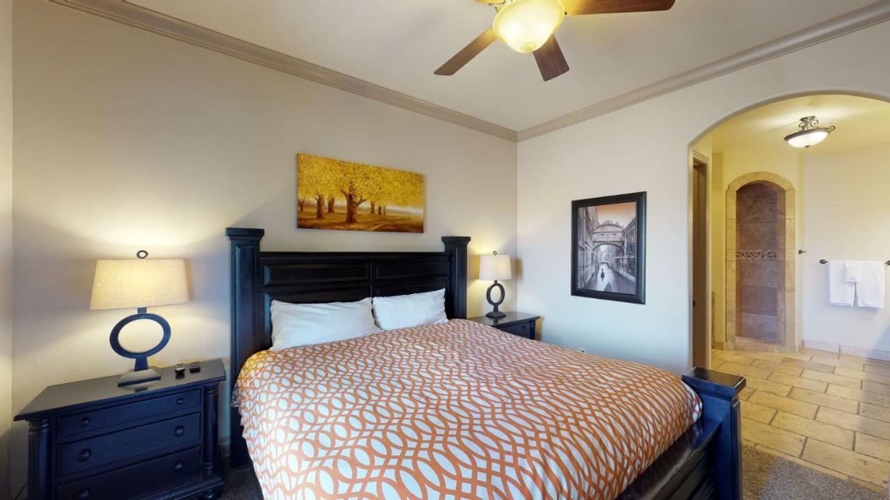 | D13-Amazing Red Cliff View-Third Floor 3-bedroom Sunset View