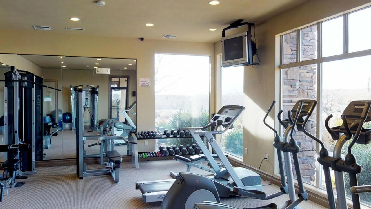 | D13-Amazing Red Cliff View-Third Floor 3-bedroom Sunset View