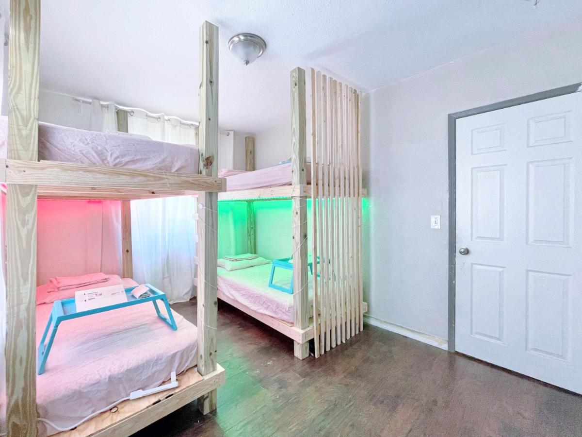 | Bloom Miami Coliving Hostel
