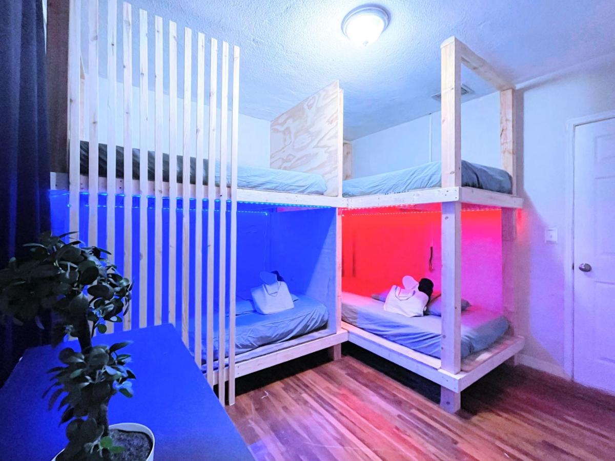 | Bloom Miami Coliving Hostel