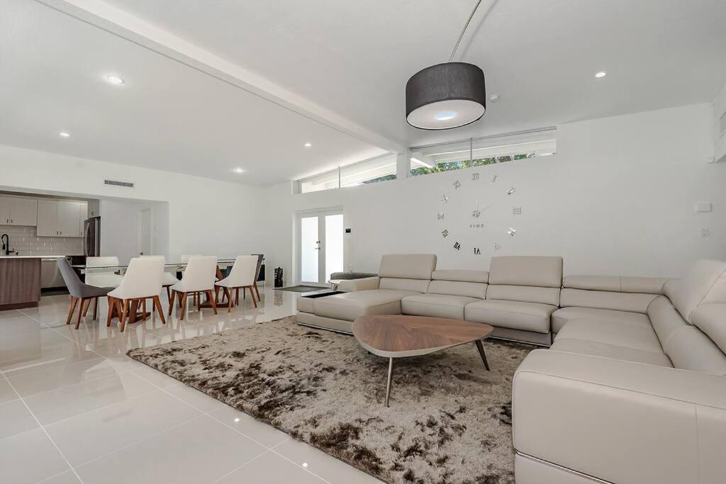  | Exceptional Remodeled Luxury House