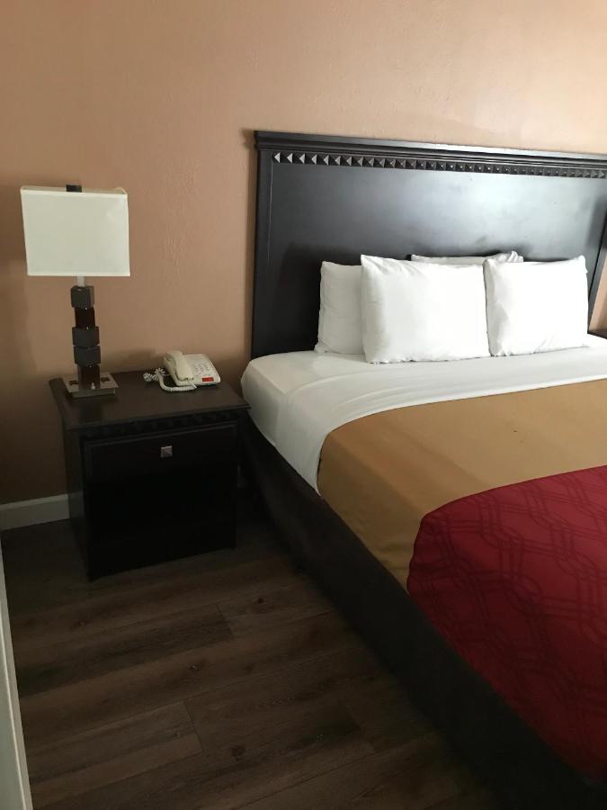 King Room - Non-Smoking at The Best Inn & Suites