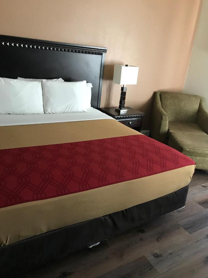 King Room - Non-Smoking at The Best Inn & Suites