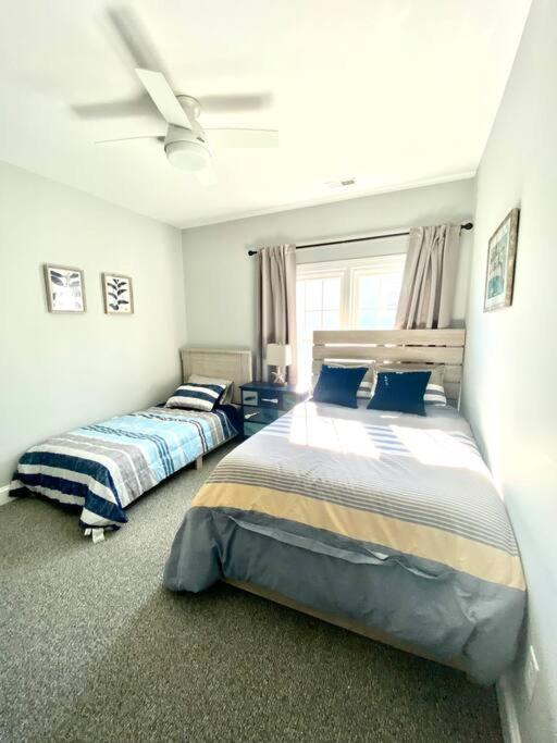 | Henderson Haven 4 BR / 3 BA Villa, Steps to Beach