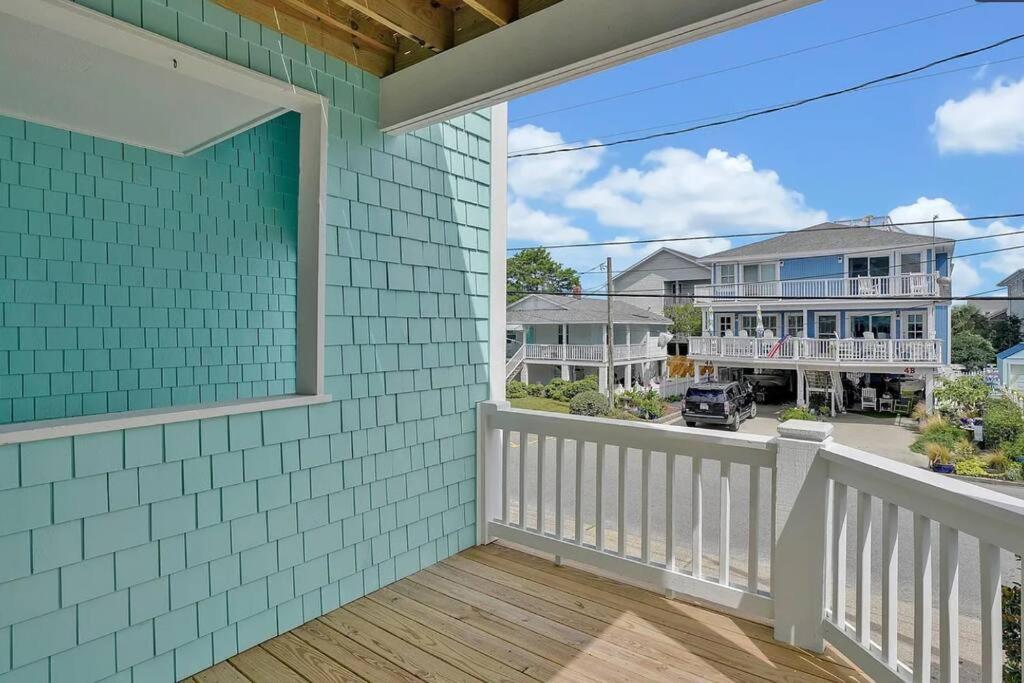  | Henderson Haven 4 BR / 3 BA Villa, Steps to Beach
