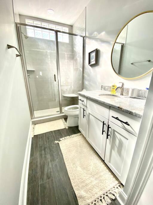 | Henderson Haven 4 BR / 3 BA Villa, Steps to Beach