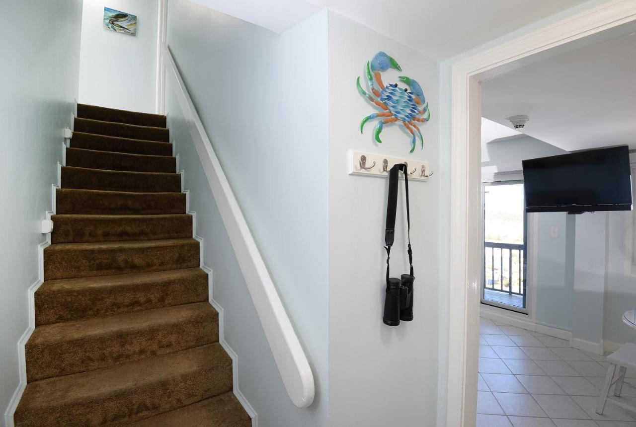 | Gulf-front and Lake-Front bliss with 2 balconies at Pinnacle Port Resort