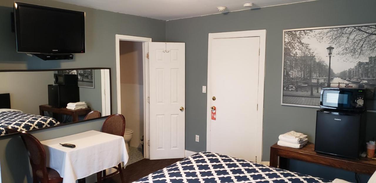 Queen Room at Jones Beach Hotel
