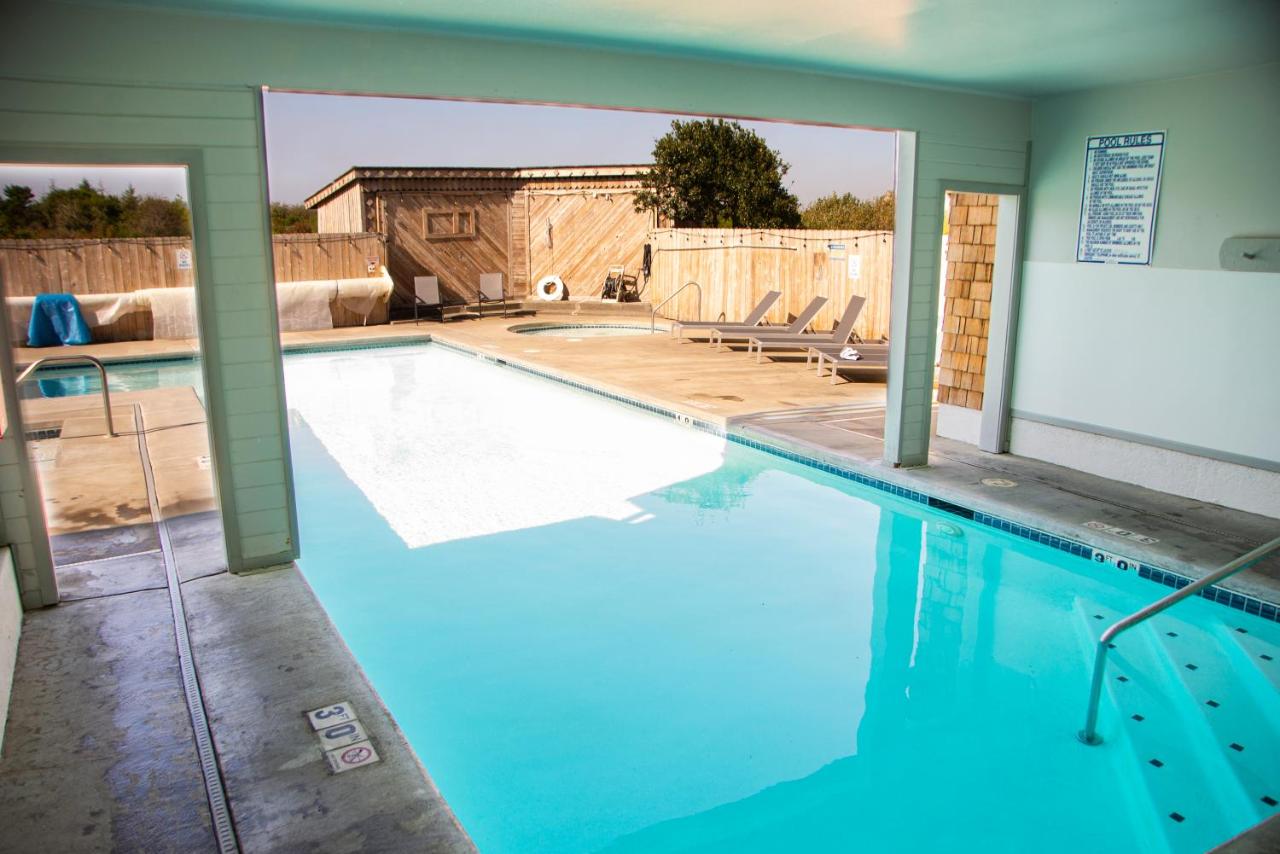 | Surfcrest Resort