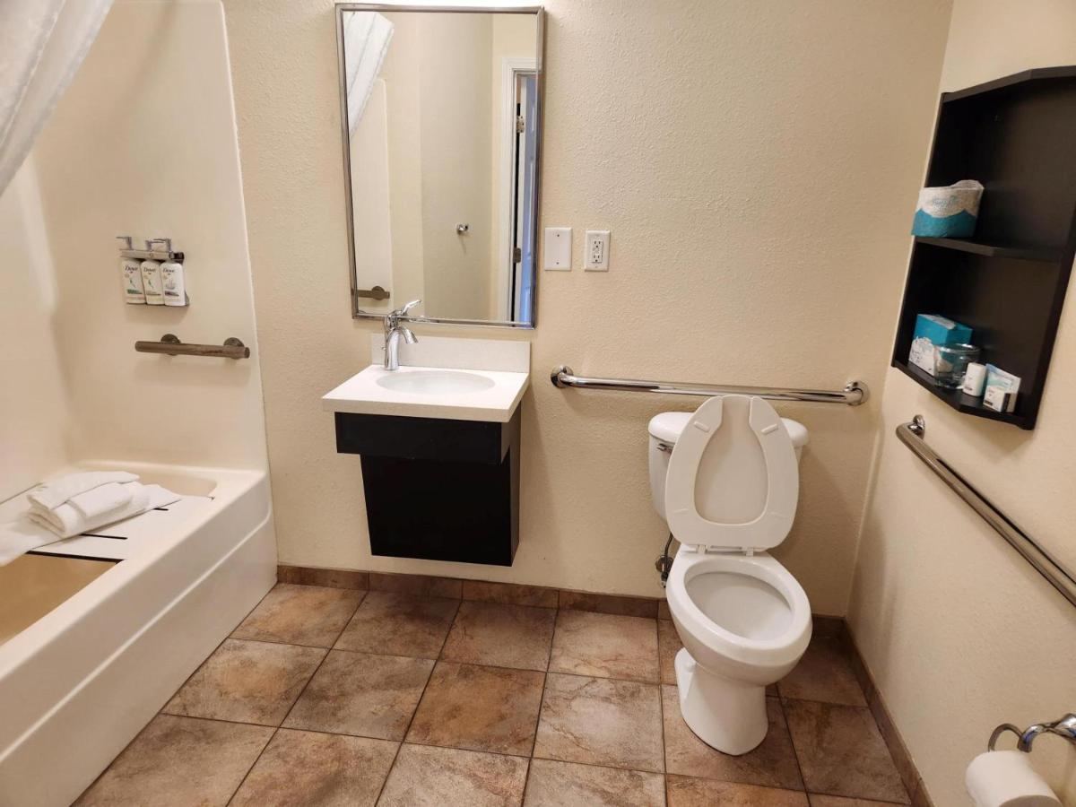 One-Bedroom Queen Room - Mobility/Hearing Accessible - Non-Smoking at Candlewood Suites Greenville NC, an IHG Hotel